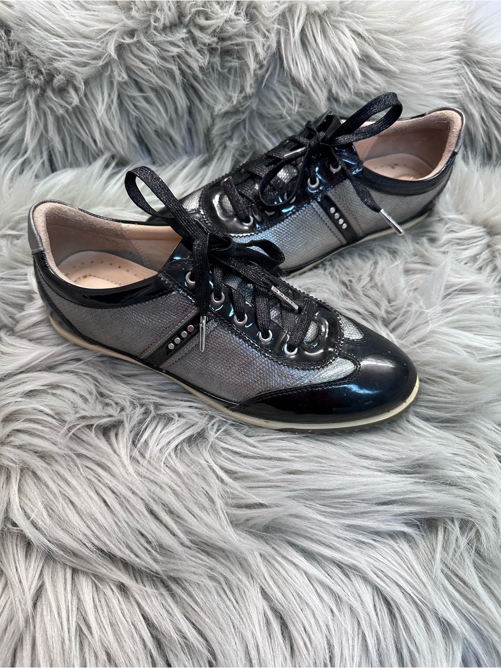 Ecco Black and Silver Patent Lace-Up Sneakers